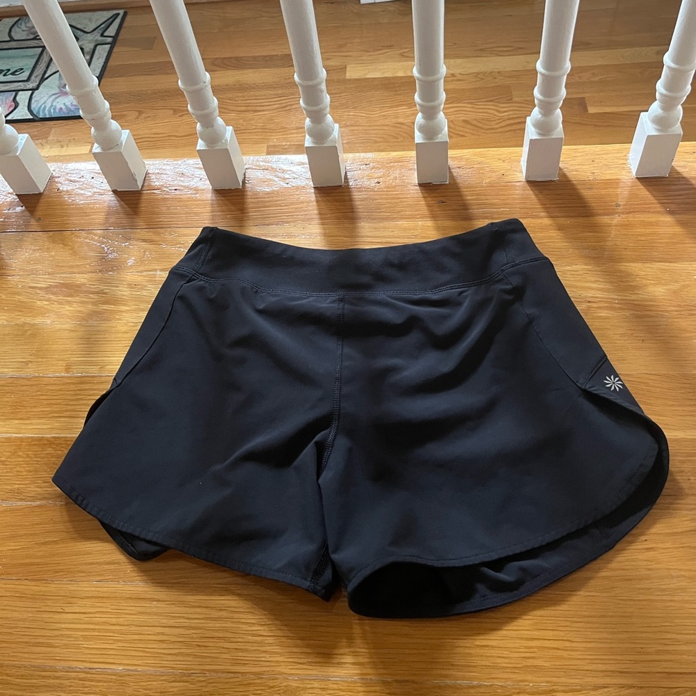COPY - athleta girl run the world 3 inch shorts